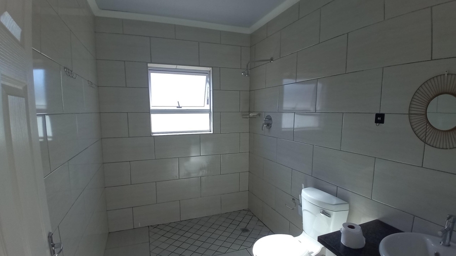 5 Bedroom Property for Sale in Bluewater Bay Western Cape